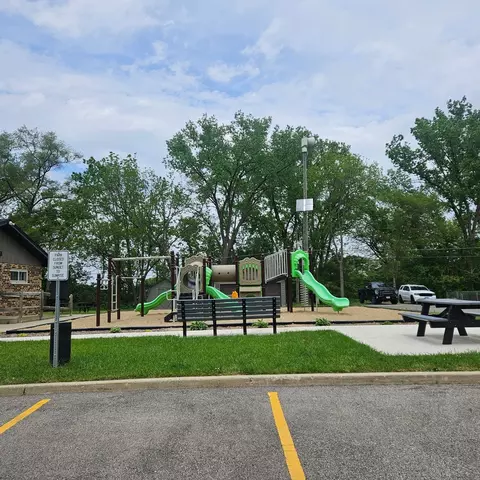 Exterior - 1508 Poplar St, Mchenry, IL 60051 photo 12 of 12