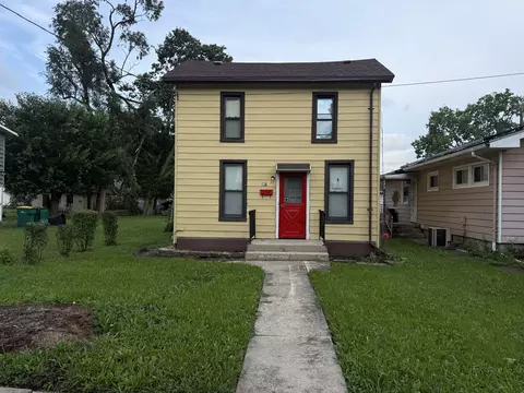 526 Gardner St, Joliet, IL 60433