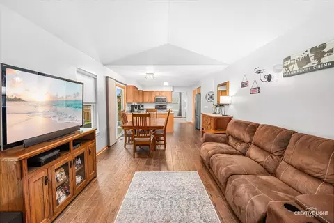 Entry Way - 2704 Crested Butte Trl, Plainfield, IL 60586 photo 2 of 2