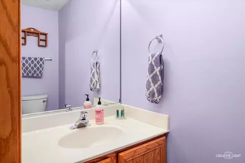 Bath - 2704 Crested Butte Trl, Plainfield, IL 60586 photo 1 of 3