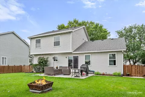 Exterior - 2704 Crested Butte Trl, Plainfield, IL 60586 photo 3 of 7