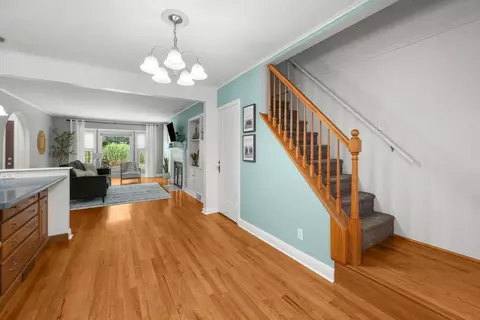 Entry Way - 2324 15th Ave, Moline, IL 61265 photo 4 of 4