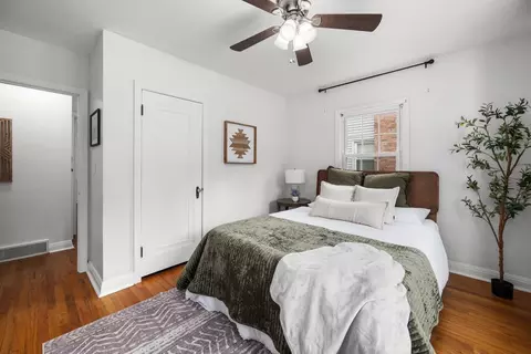 Bedroom - 2324 15th Ave, Moline, IL 61265 photo 5 of 8