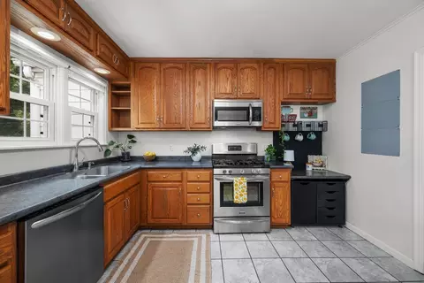 Kitchen - 2324 15th Ave, Moline, IL 61265 photo 7 of 7