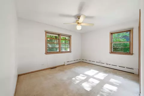 Bedroom - 14545 Laporte Ave, Midlothian, IL 60445 photo 3 of 6