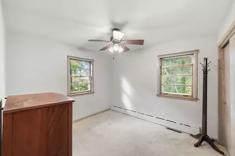Bedroom - 14545 Laporte Ave, Midlothian, IL 60445 photo 5 of 6