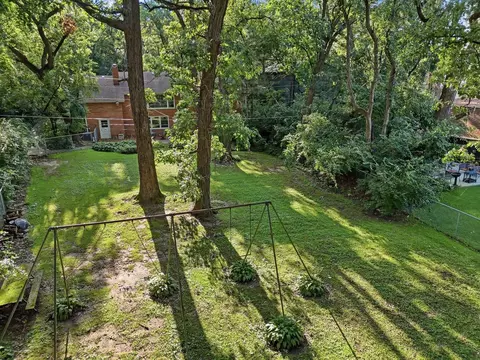 Exterior - 14545 Laporte Ave, Midlothian, IL 60445 photo 10 of 11