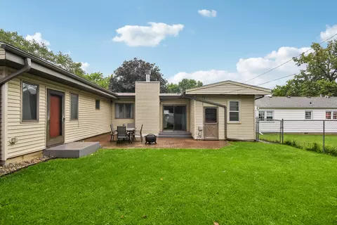 Exterior - 607 Wallace Ave, Morris, IL 60450 photo 4 of 5