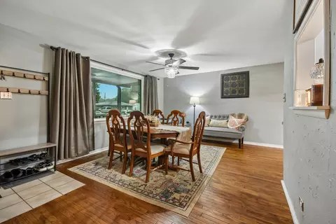 Dining - 607 Wallace Ave, Morris, IL 60450 photo 2 of 2