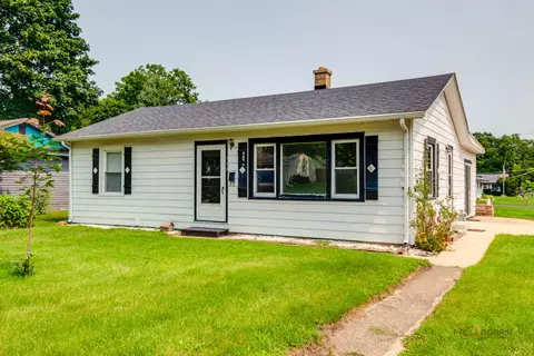 741 Franklin Ave, Winthrop Harbor, IL 60096