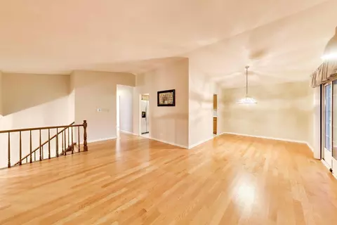 Living - 4500 Sundance Ct, Hoffman Estates, IL 60192 photo 1 of 6