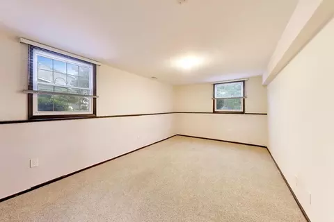 Bedroom - 4500 Sundance Ct, Hoffman Estates, IL 60192 photo 10 of 11