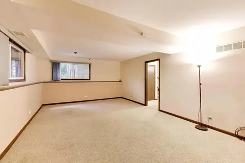 Other - 4500 Sundance Ct, Hoffman Estates, IL 60192 photo 3 of 7