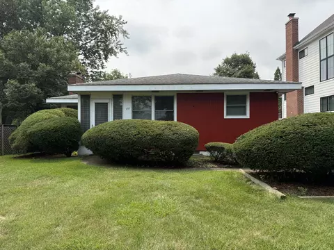 137 Chicago Ave, Clarendon Hills, IL 60514