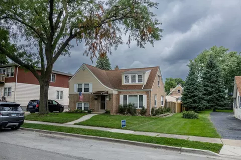 Exterior - 8024 S Christie Ave, Lyons, IL 60534 photo 11 of 11