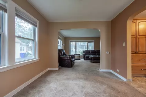 Living - 8024 S Christie Ave, Lyons, IL 60534 photo 5 of 5