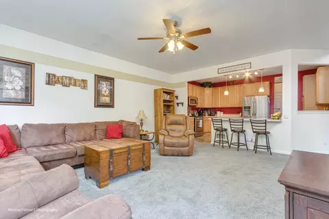 Living - 2320 Stonegate Rd, Algonquin, IL 60102 photo 1 of 3