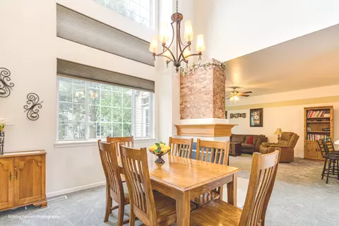 Dining - 2320 Stonegate Rd, Algonquin, IL 60102 photo 2 of 3