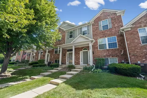 Exterior - 991 Reserve Dr, Elgin, IL 60124 photo 4 of 4