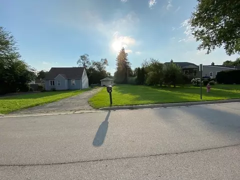 424 N Elmwood Ave, Wood Dale, IL 60191