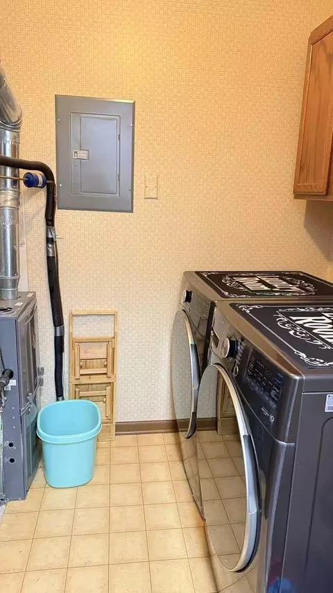 Other - 200 Brookside Ln #D, Willowbrook, IL 60527 photo 2 of 11