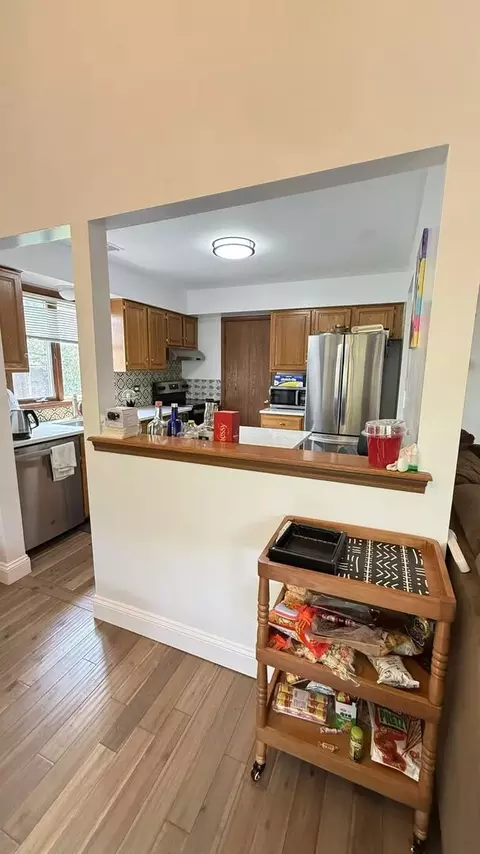 Kitchen - 200 Brookside Ln #D, Willowbrook, IL 60527 photo 4 of 4