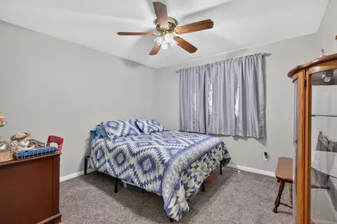 Bedroom - 103 Deerpath Dr, Minooka, IL 60447 photo 4 of 4