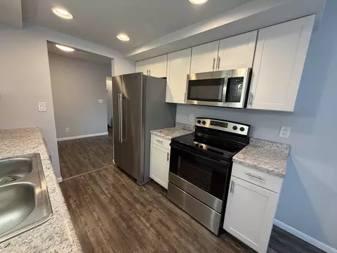 Kitchen - 104 N Orr Dr #2, Normal, IL 61761 photo 3 of 4