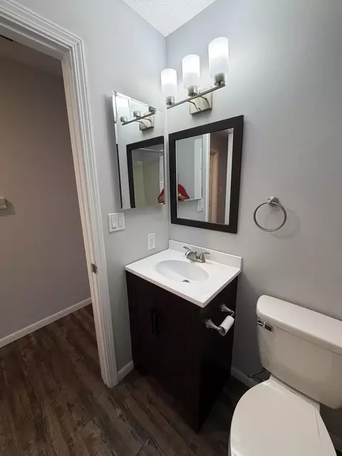 Bath - 104 N Orr Dr #2, Normal, IL 61761 photo 2 of 4