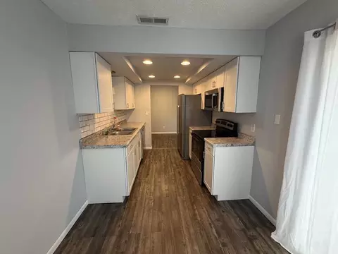 Kitchen - 104 N Orr Dr #2, Normal, IL 61761 photo 2 of 4