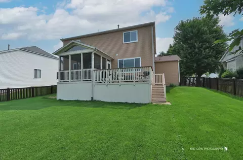 Exterior - 1014 Devon Dr, Antioch, IL 60002 photo 7 of 7