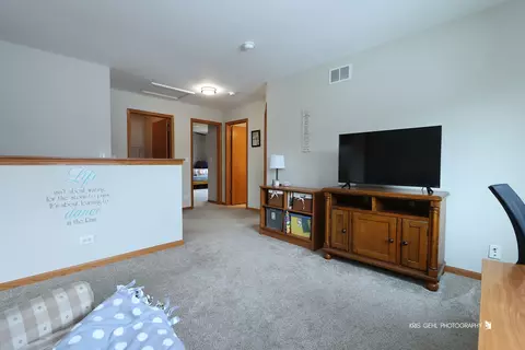 Other - 1014 Devon Dr, Antioch, IL 60002 photo 2 of 4