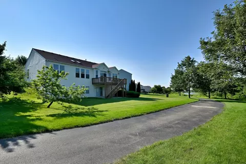 Exterior - 11819 Wolf Creek Ln, Plainfield, IL 60585 photo 4 of 13