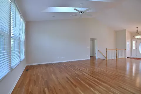 Living - 11819 Wolf Creek Ln, Plainfield, IL 60585 photo 11 of 21