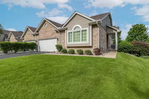 18106 Waterside Cir, Orland Park, IL 60467