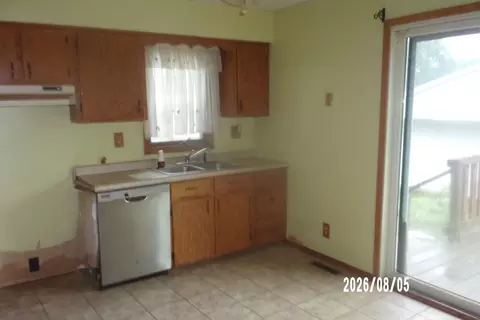312 E Spruce St, Chatsworth, IL 60921 photo 3