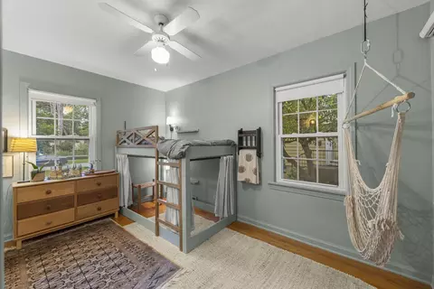 Bedroom - 1205 Evergreen St, Wheaton, IL 60187 photo 1 of 3