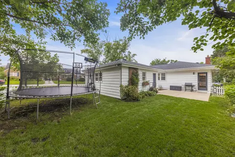 Exterior - 1205 Evergreen St, Wheaton, IL 60187 photo 6 of 7