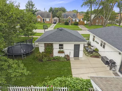 Exterior - 1205 Evergreen St, Wheaton, IL 60187 photo 7 of 7
