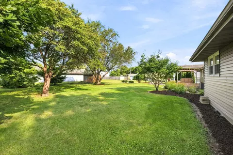 Exterior - 703 Hill St, Mazon, IL 60444 photo 12 of 12