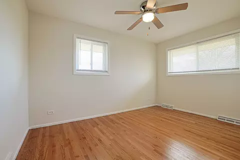 Bedroom - 761 Marshall Dr, Des Plaines, IL 60016 photo 5 of 5