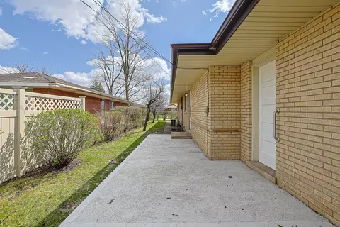 Exterior - 761 Marshall Dr, Des Plaines, IL 60016 photo 5 of 5