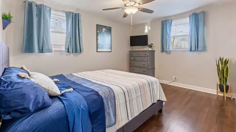 Bedroom - 4323 Mann St, Oak Forest, IL 60452 photo 3 of 3