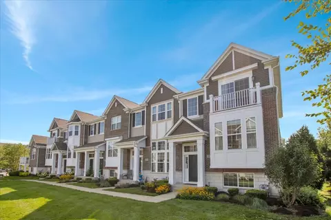 2937 Madison Dr, Naperville, IL 60564