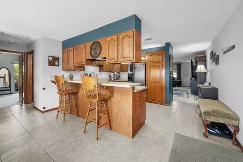 Entry Way - 920 17th St #34, Moline, IL 61265 photo 1 of 2
