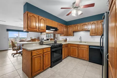 Kitchen - 920 17th St #34, Moline, IL 61265 photo 1 of 2