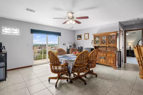 Dining - 920 17th St #34, Moline, IL 61265 photo 1 of 2