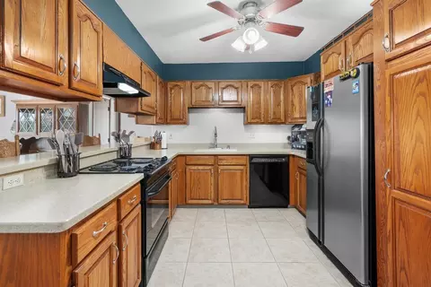 Kitchen - 920 17th St #34, Moline, IL 61265 photo 2 of 2