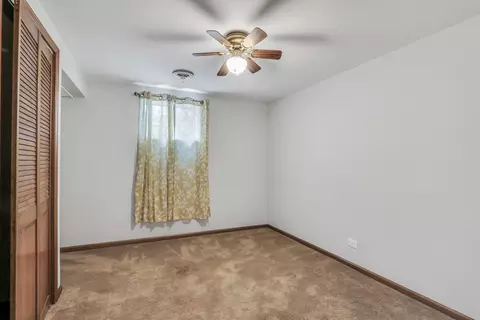 Bedroom - 1612 N Leonard Ave, Mchenry, IL 60050 photo 4 of 5
