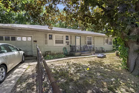 3420 Auburn St, Rockford, IL 61101